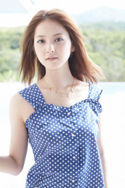 男人咬奶边做好爽动态图
